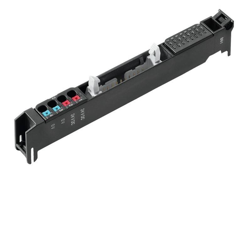 Ein Samsung MLT-R116 schwarzer Bildgebungseinheit, der auf einem weißen Hintergrund dargestellt wird, mit Ausrichtungsindikatoren und Schlitzen für eine einfache Installation.