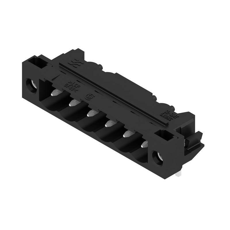 Eine schwarze Kunststoffkomponente mit mehreren parallelen Schlitzen, konzipiert zum Verbinden von elektrischen Leitungen. In jedem Schlitz befindet sich ein Metallverbinder.