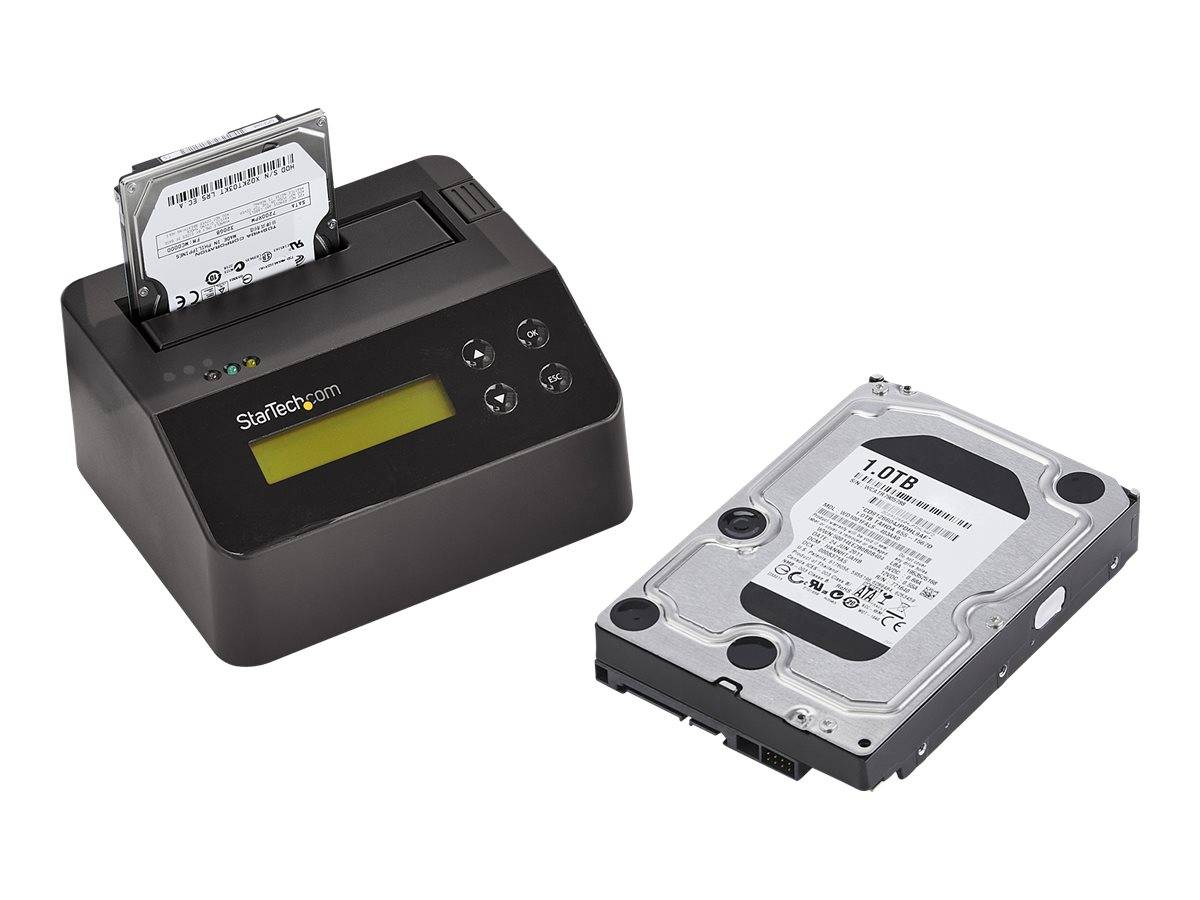 USB-Festplattendockingstation mit einer eingebauten 3,5-Zoll-Festplatte, dargestellt neben einer separaten bloßen Festplatte auf weißem Hintergrund.