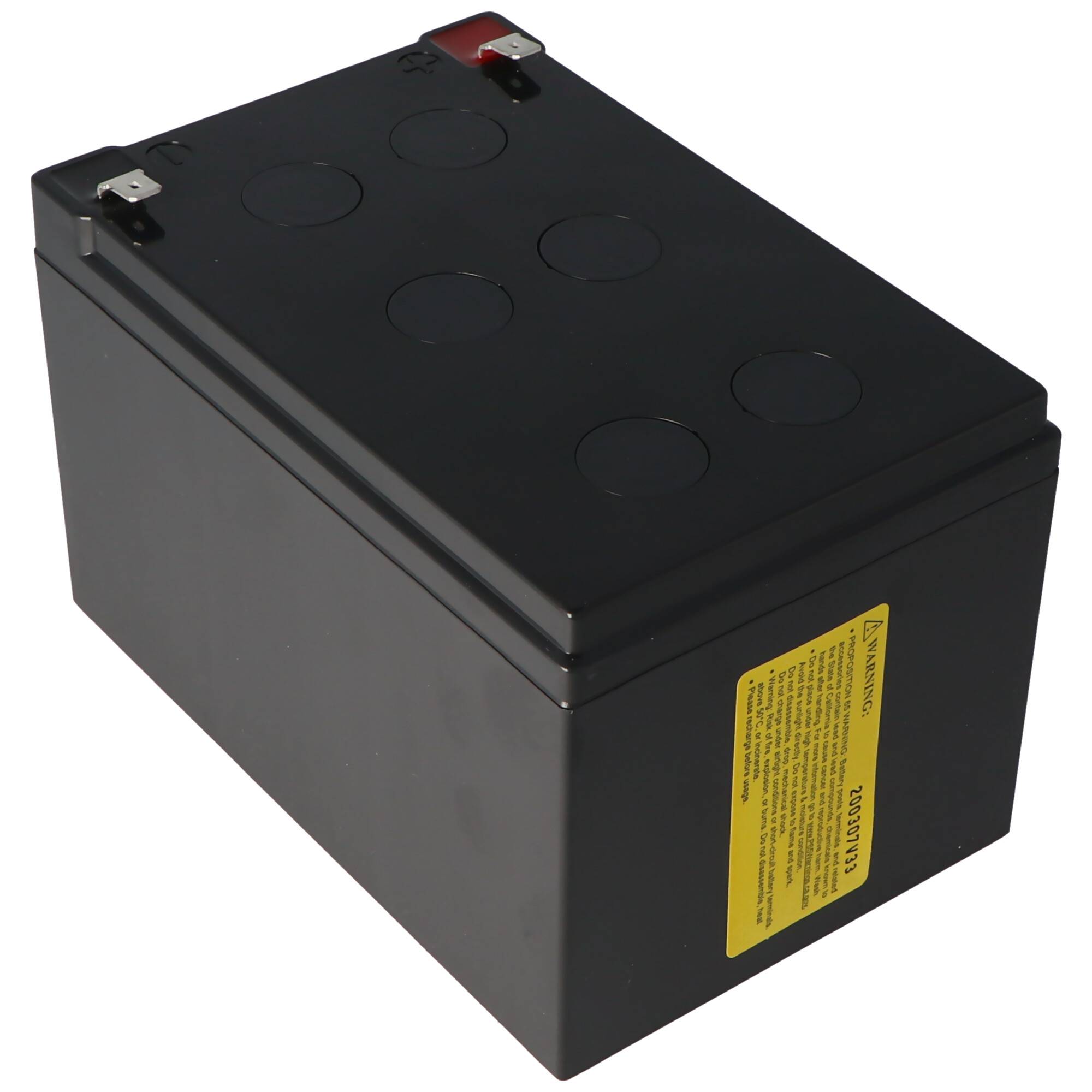 Schwarze versiegelte Bleisäure-Batterie mit Oberflächenanschlüssen und einem gelben Warnschild auf der Seite, vor weißem Hintergrund dargestellt.