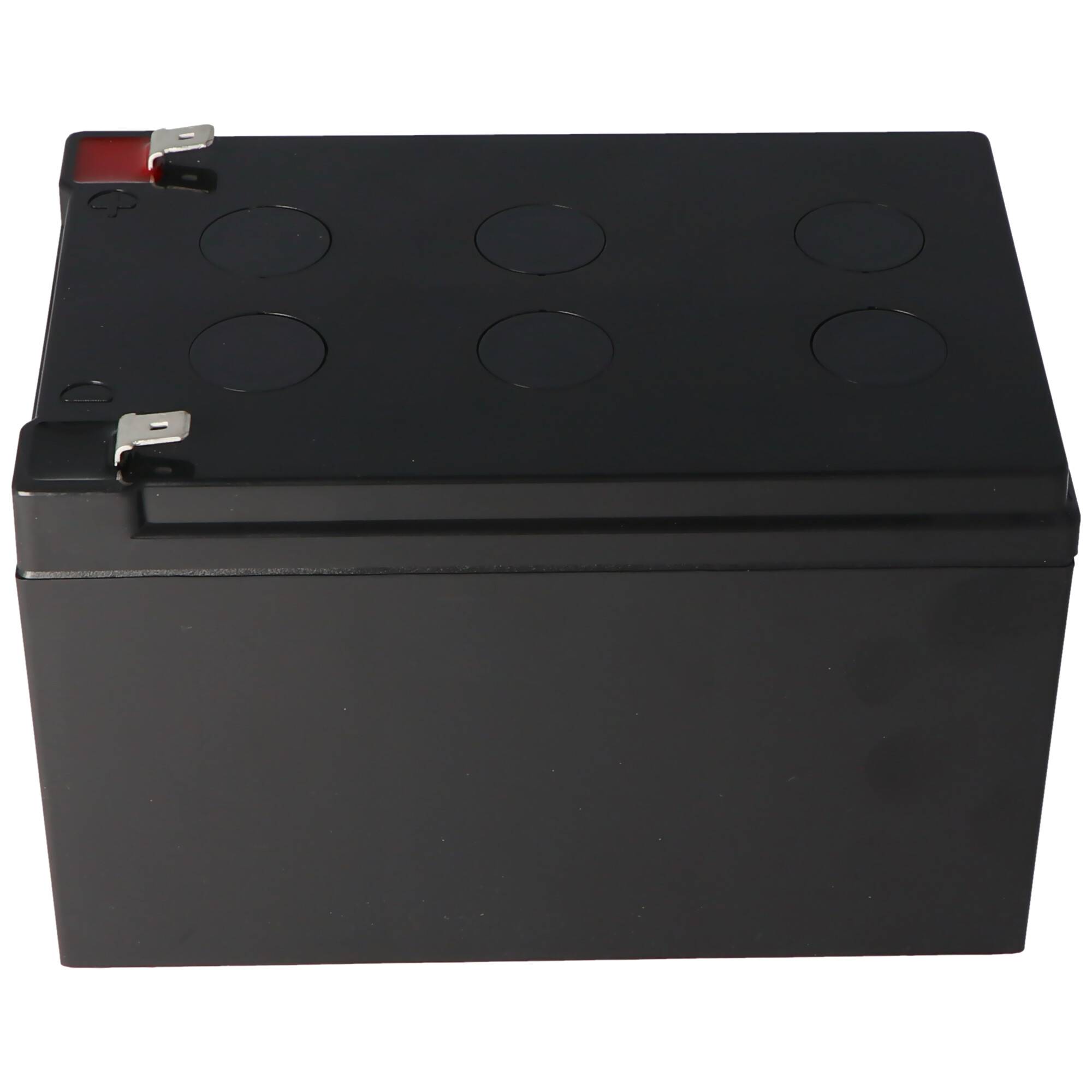 Schwarze rechteckige versiegelte Bleiakku-Batterie mit Metallklemmen oben, vor weißem Hintergrund abgebildet.