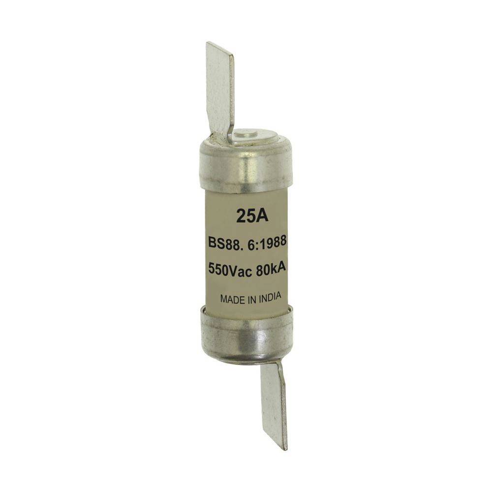 Eine Zylindersicherung mit der Markierung '25A, BS88, 6:1988, 550Vac 80kA', mit Metallverbindern an beiden Enden, beschriftet mit 'MADE IN INDIA'.