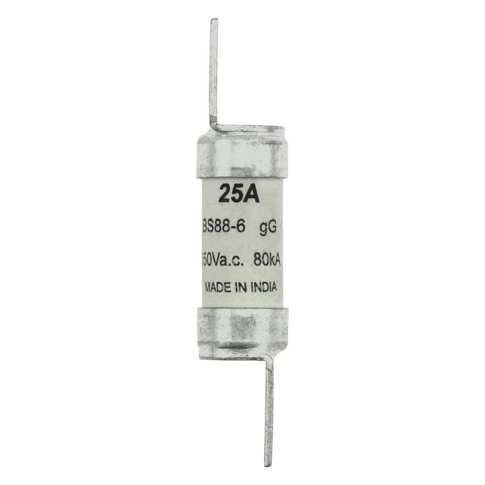 Eine zylindrische elektrische Sicherung mit der Beschriftung '25A' und 'BS88-6 gG 550V a.c. 80kA' mit Metallkappen an beiden Enden, gekennzeichnet mit 'MADE IN INDIA'.