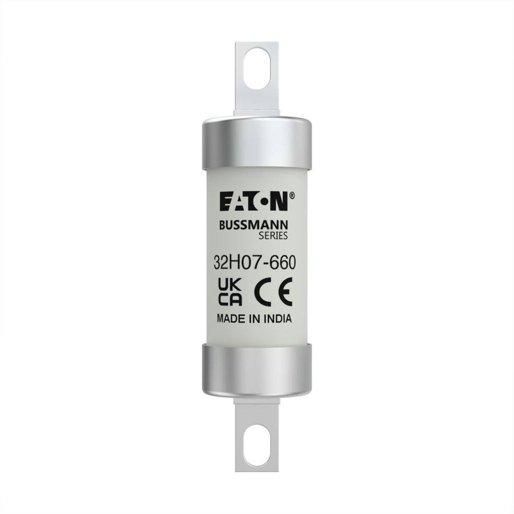 Eine zylindrische elektrische Sicherung mit dem Aufdruck 'Eaton Bussmann Series 32HO7-660 UK CA CE Made in India', ausgestattet mit metallischen Endkappen.