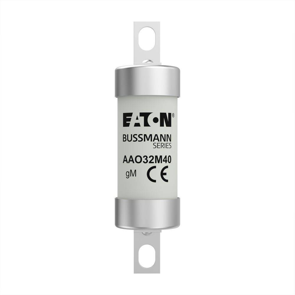 Eine zylindrische Eaton Bussmann Sicherung der Reihe mit der Bezeichnung 'AAO32M40 gM CE', versehen mit Metallkappen an beiden Enden und Befestigungslöchern für elektrische Schaltkreise.