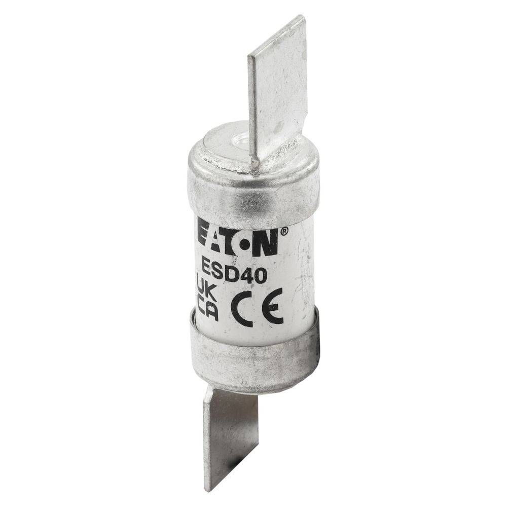 Eaton ESD40 Sicherung, UKCA und CE gekennzeichnet, zylindrisch mit metallischen Anschlüssen, verwendet für elektrische Sicherheit und Stromschutz.