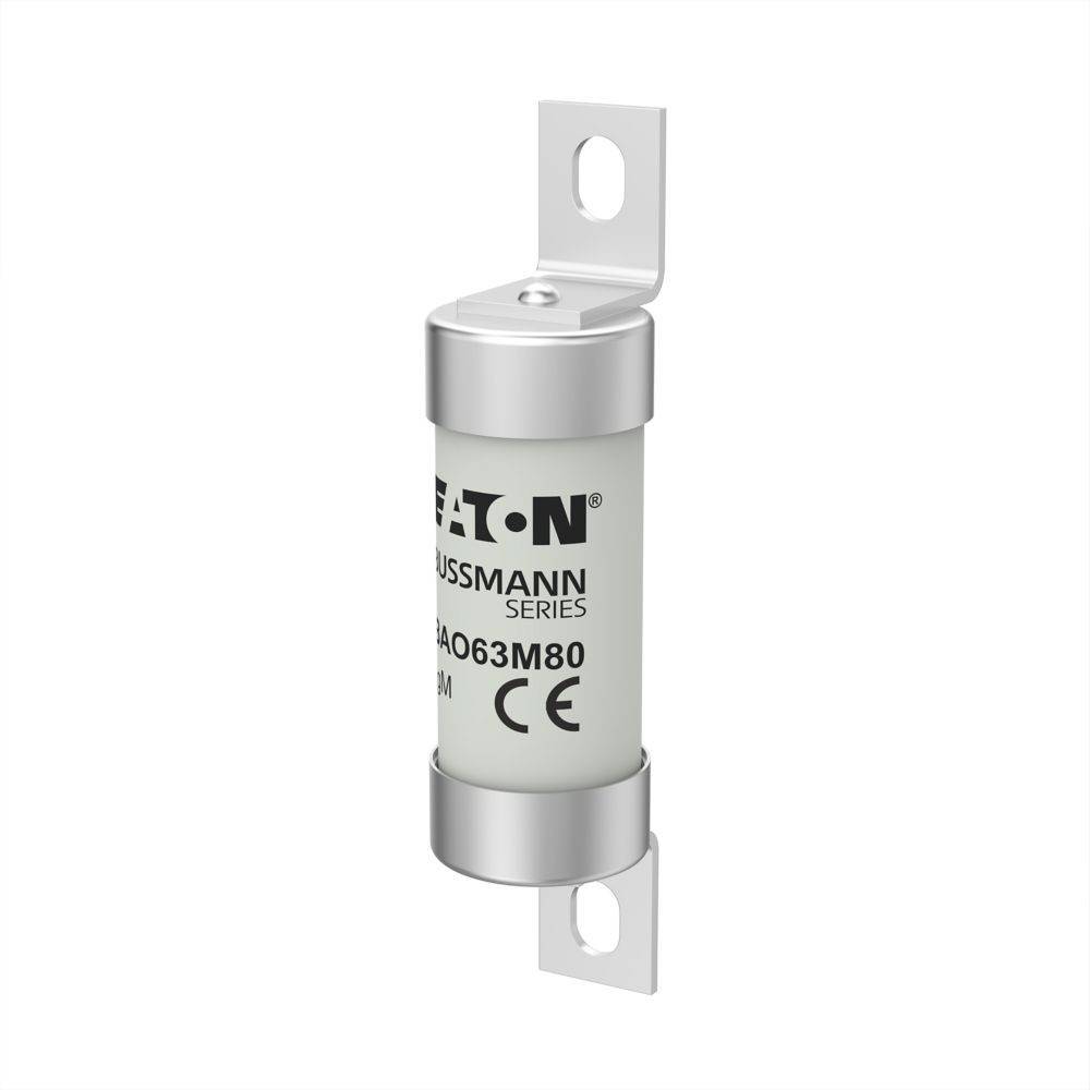 Eine zylindrische elektrische Sicherung mit Metallendkappen, beschriftet mit ‚Eaton Bussmann Series CE', vertikal auf einer Halterung montiert.
