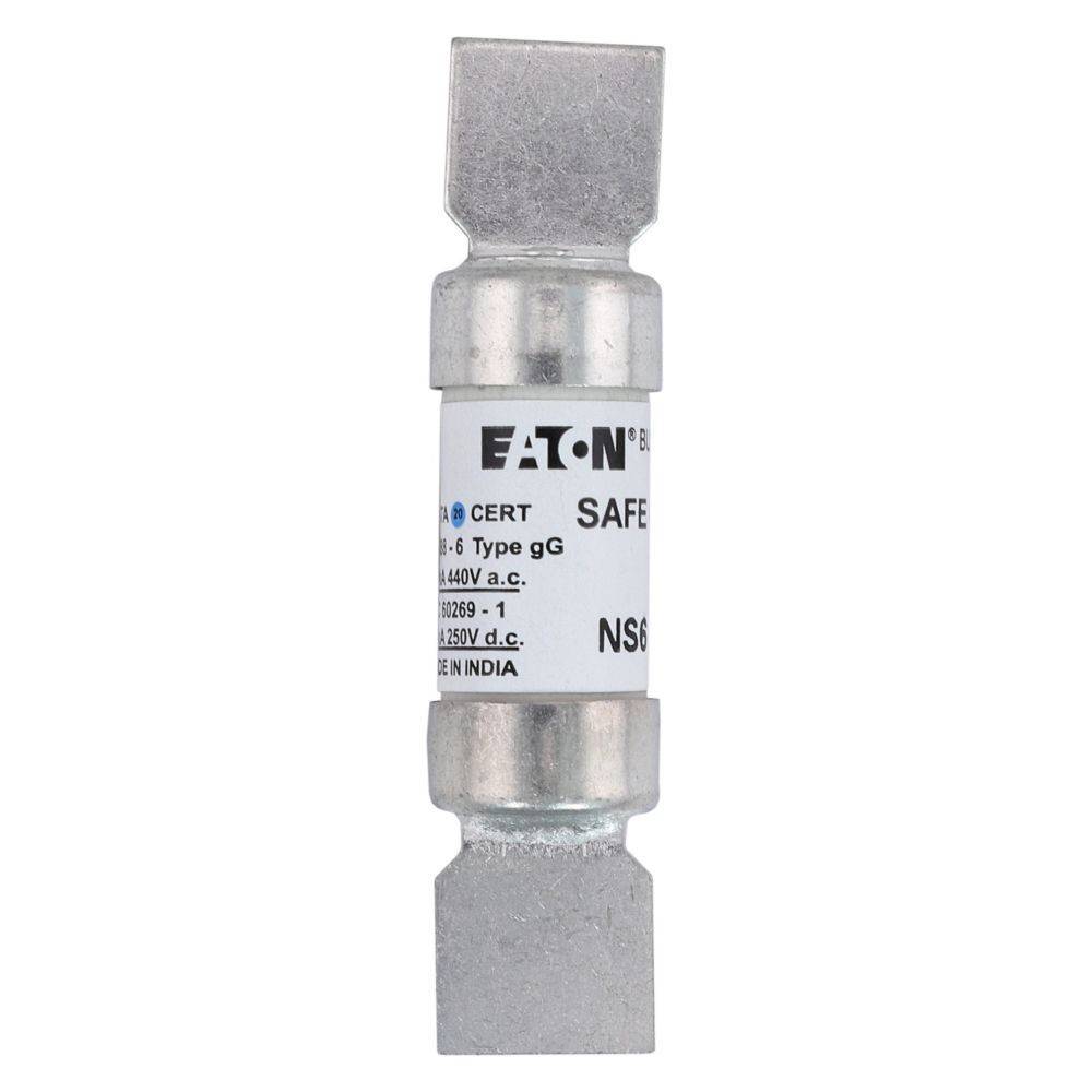 Ein zylindrischer Sicherungseinsatz, beschriftet mit „EATON CERT SAFE 440V a.c. / 250V d.c.