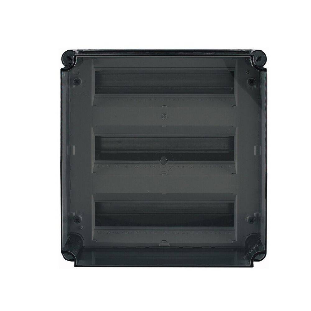 Eine schwarze Plastikbox mit durchsichtigem Deckel, die mehrere Fächer aufweist, die von oben einsehbar sind und zum Organisieren kleiner Gegenstände konzipiert ist.