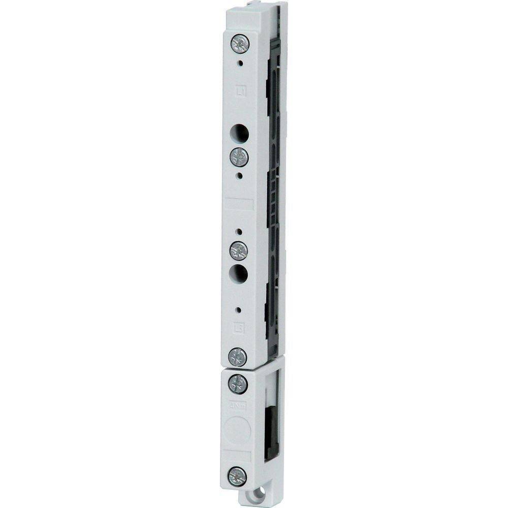 Ein weißer Dreh-Kipp-Fensterverriegelungsmechanismus mit mehreren Schrauböffnungen und Rillen für eine sichere Montage in Fensterrahmen.