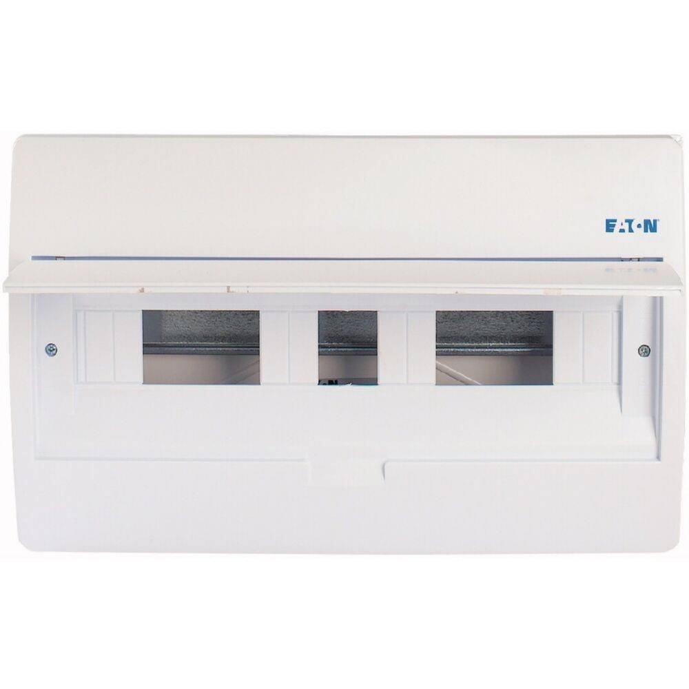 Eine weiße Eaton Elektroverteilerkastenverkleidung mit Steckplätzen für Sicherungsautomaten, die in Wohn- oder Gewerbeelektroanlagen verwendet wird.