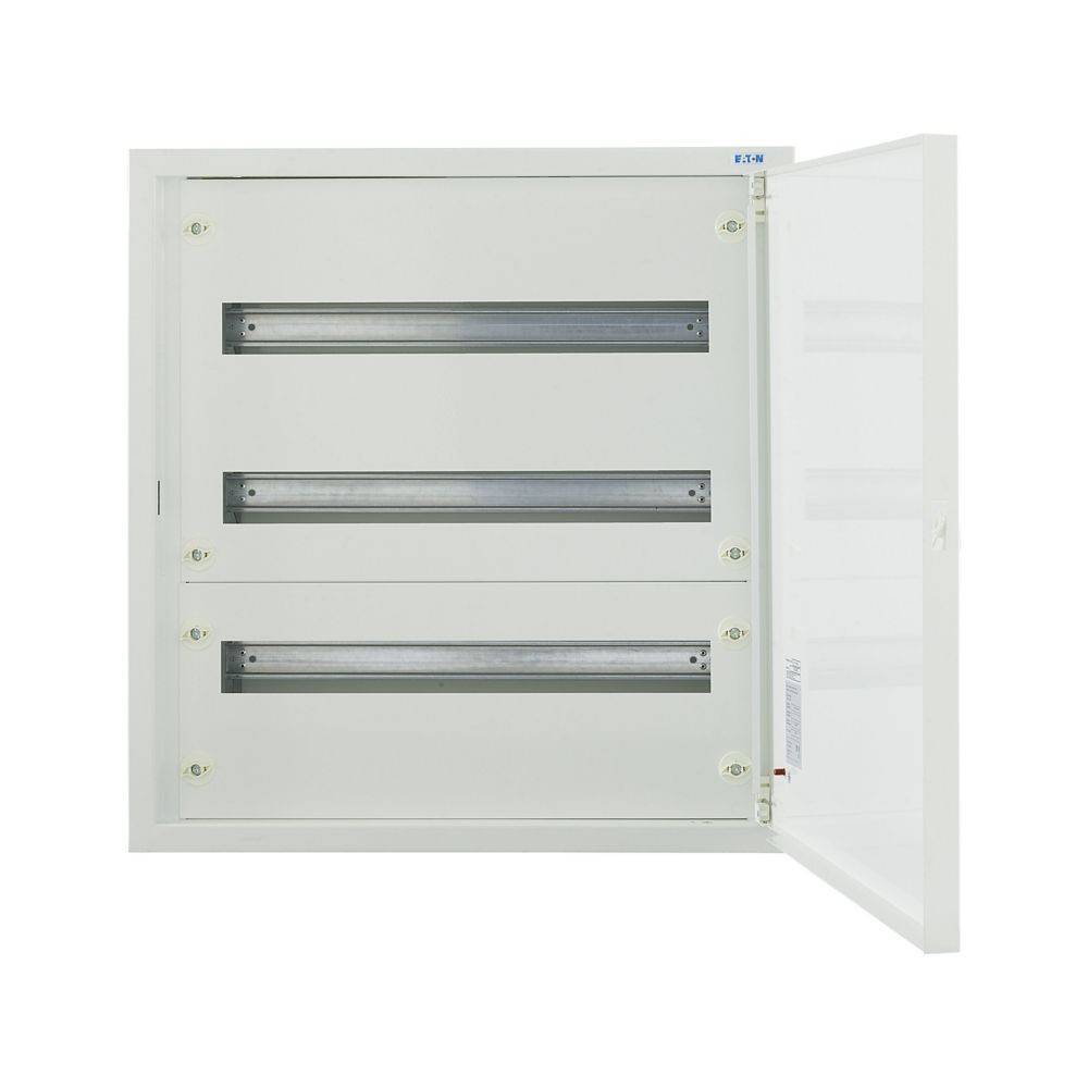 Elektrisches Schaltpanel mit drei horizontal verlaufenden Sammelschienen, die in einem weißen Metallgehäuse mit einer seitlich geöffneten Tür sichtbar sind.