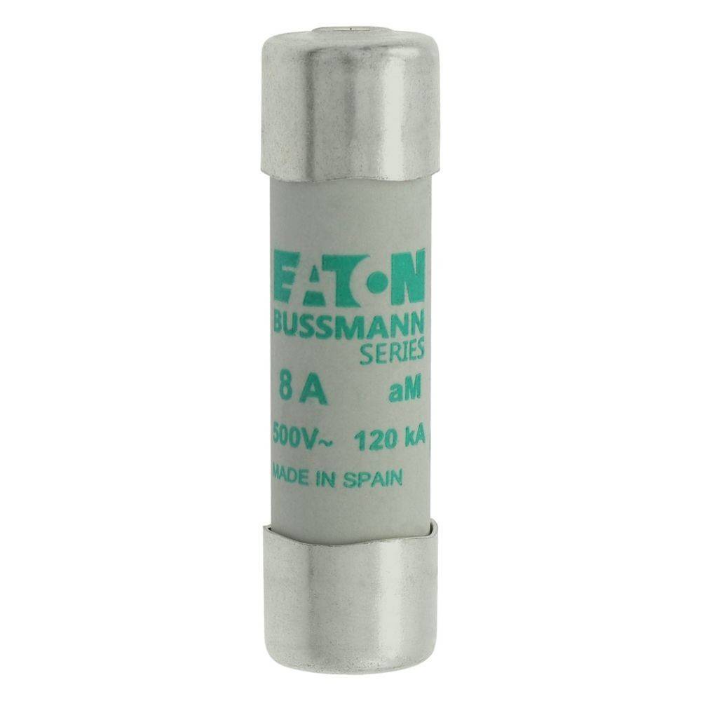 Ein zylindrischer Eaton Bussmann Sicherungseinsatz, gekennzeichnet mit ‚8 A aM 500V~ 120 kA Hergestellt in Spanien', verwendet zum Schutz elektrischer Stromkreise.