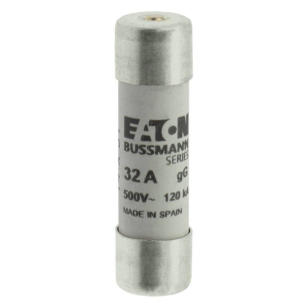 Eine zylindrische elektrische Sicherung mit der Beschriftung 'EATON Bussmann Serie, 32A, 500V-120kA, Hergestellt in Spanien.