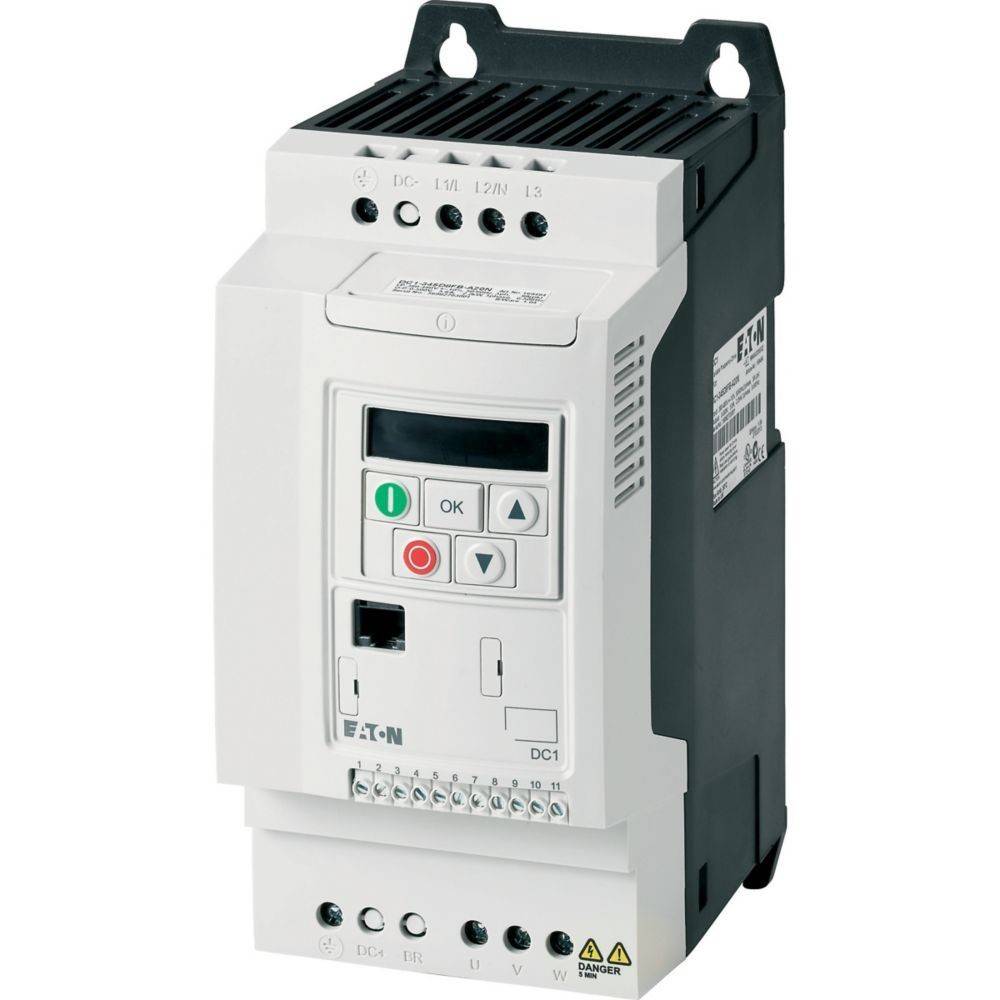 Ein variabler Frequenzumrichter (VFD) mit Tasten und Display, verwendet zur Steuerung der Motorgeschwindigkeit und -effizienz in industriellen Umgebungen.