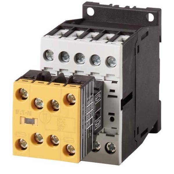 Ein grauer und orangefarbener industrieller Elektroschütz mit mehreren Anschlüssen und Schrauben, versehen mit technischen Spezifikationen.