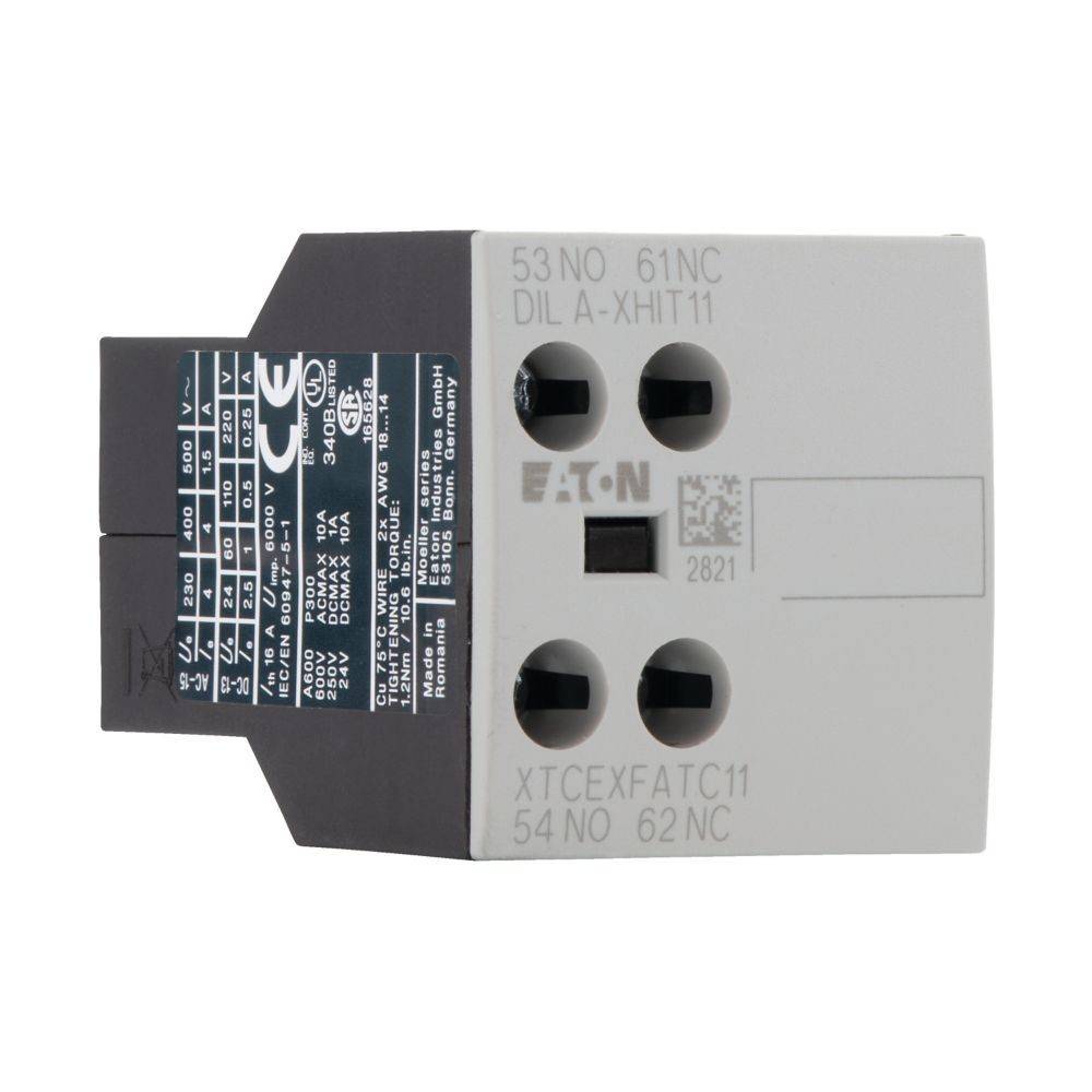 Eaton-Relais mit Modellcode XTCEXFATC11, mit technischer Spezifikationsetikette an der Seite.
