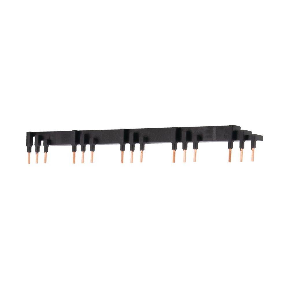 Ein schwarzer elektronischer Steckverbinder mit mehreren Pins, die in einer Reihe ausgerichtet sind und zur Verbindung von Komponenten in elektronischen Schaltkreisen verwendet werden.