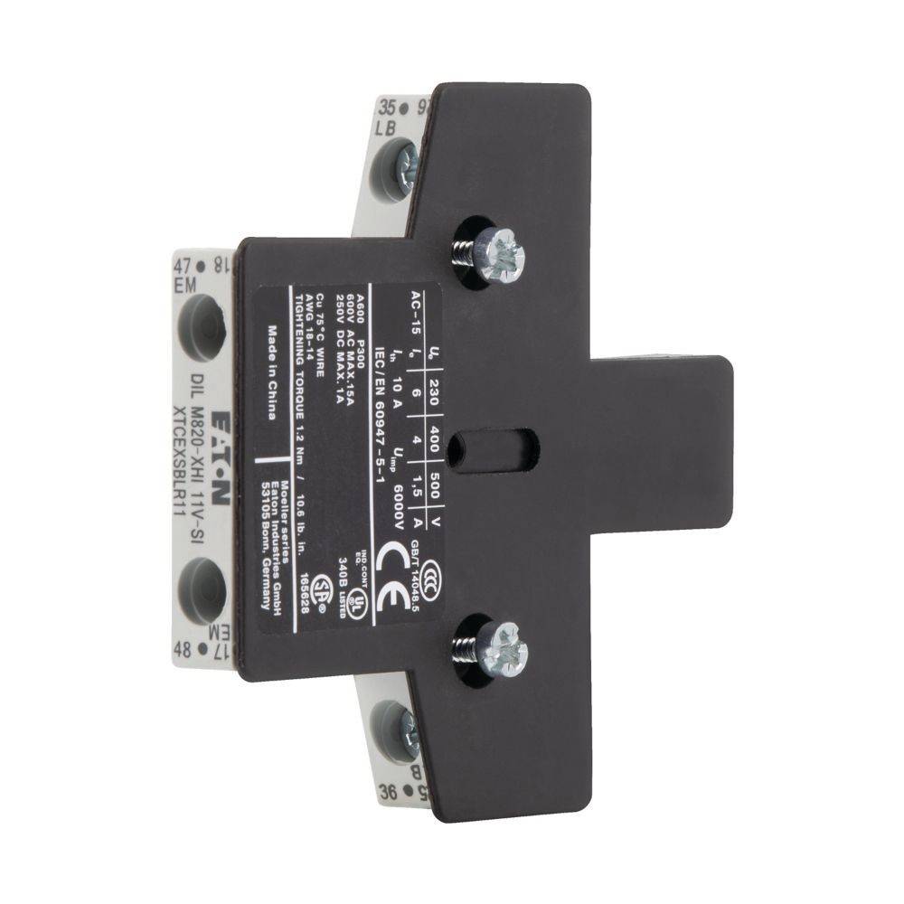 „Eine schwarze Eaton-Elektrokomponente mit Schrauben und Etiketten, die ihre Spezifikationen und Zertifizierungen angeben.