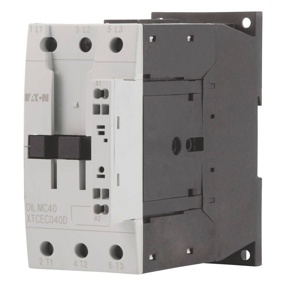 Ein grauer und schwarzer Elektrokontaktor mit der Beschriftung 'Eaton DIL MC40 XTCEC040D', mit mehreren Anschlusspunkten und auf einer schwarzen Basis montiert.