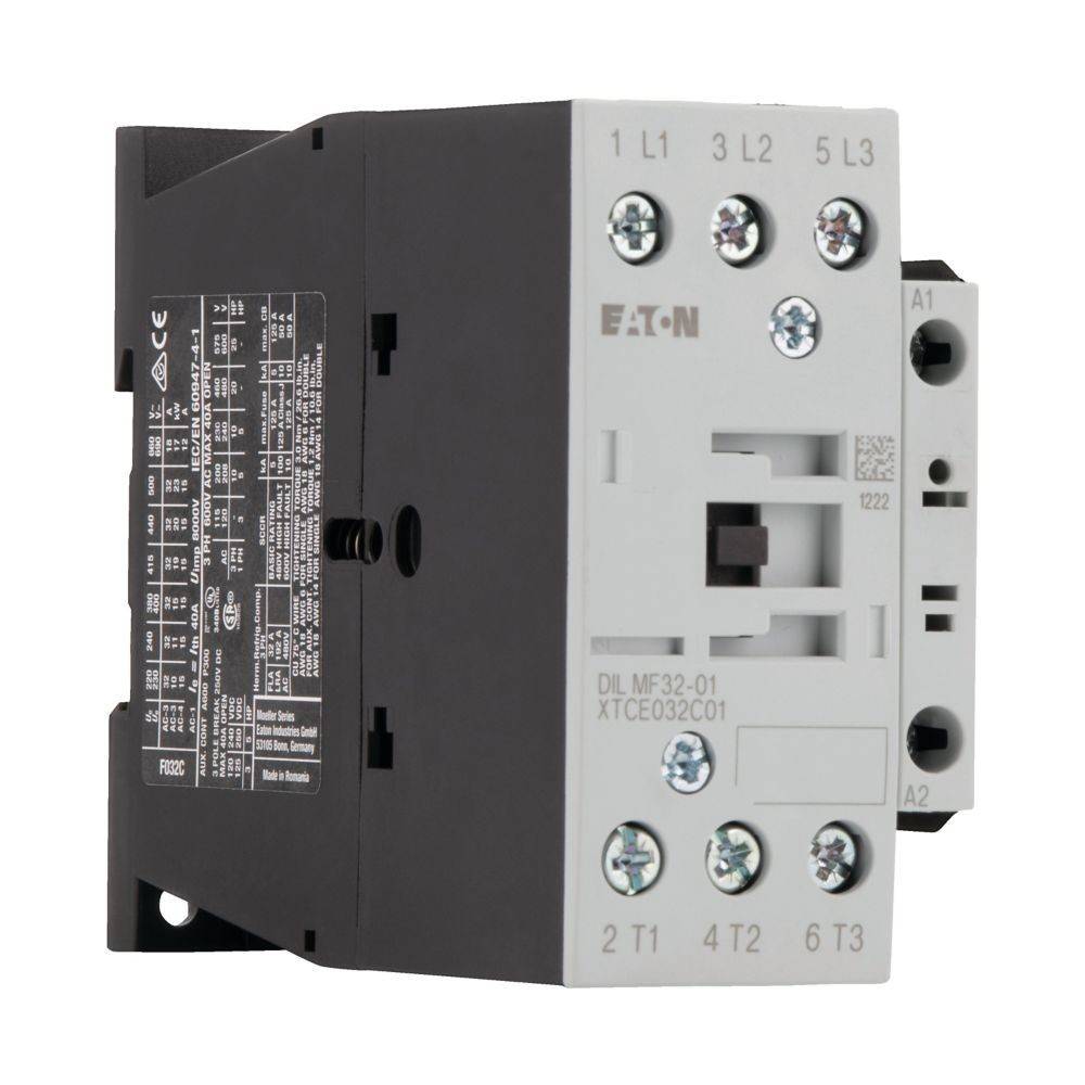 Elektrischer Schütz mit beschrifteten Anschlüssen von Eaton. Modell 'DIL MF32-01 XTCEXD32C01' zur Steuerung elektrischer Schaltkreise.