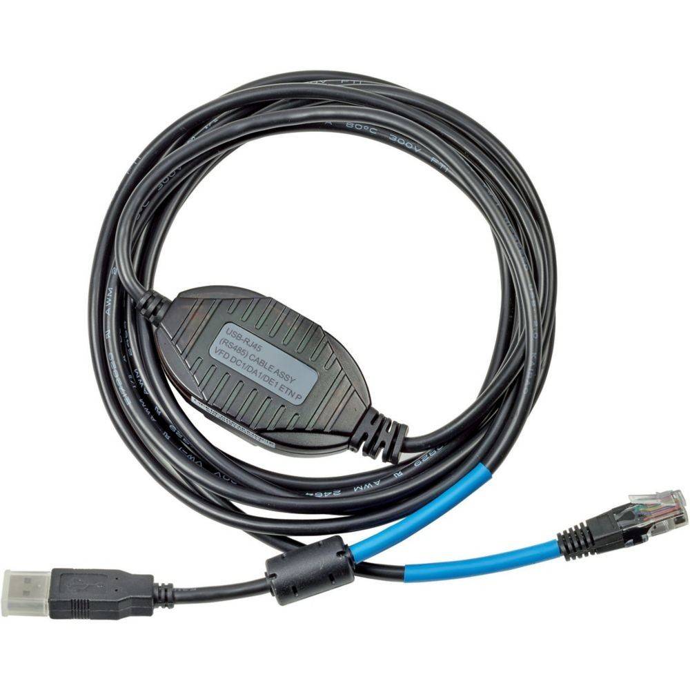 USB zu Ethernet Adapterkabel mit einem USB-Anschluss auf der einen und einem Ethernet-Stecker auf der anderen Seite, verwendet für Netzwerkverbindungen.