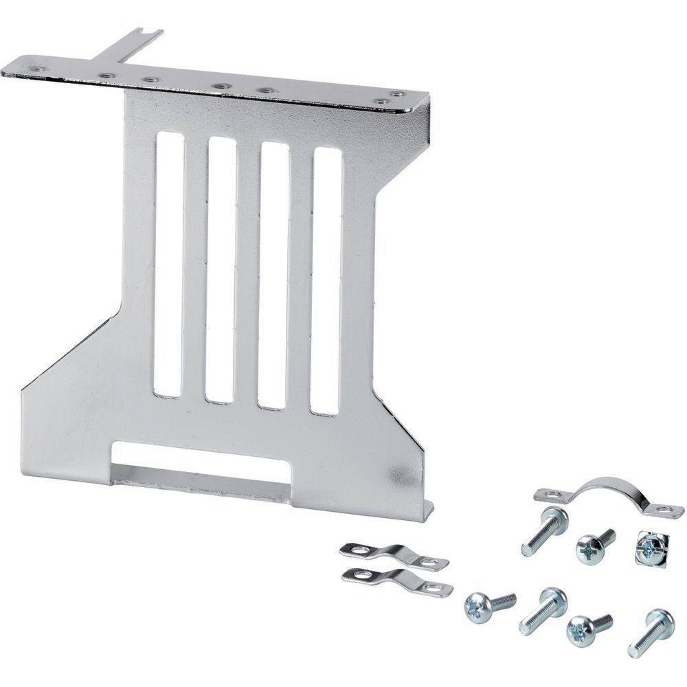 Metallhalterung mit vertikalen Schlitzen, Schrauben und einer Klemme, wahrscheinlich zum Montieren oder Sichern von Gegenständen.