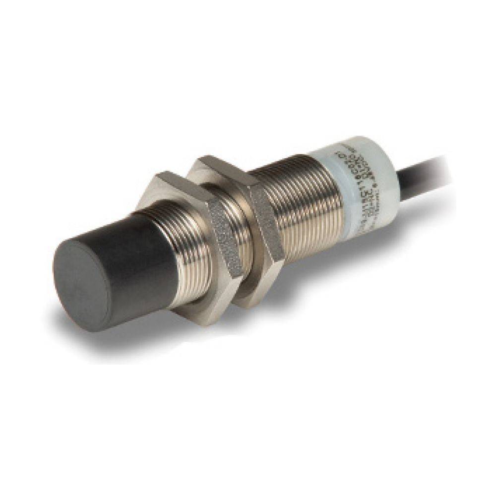 Ein zylindrischer Metallsensor mit schwarzer Spitze und gewindeter Körperstruktur für industrielle Anwendungen, mit angeschlossenem Kabel für Konnektivität.