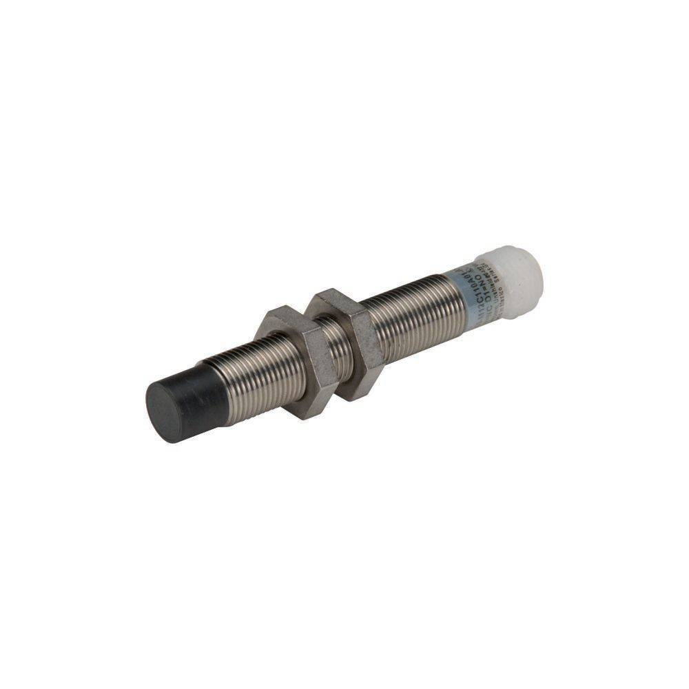 Ein metallischer zylindrischer Industriesensor mit einer schwarzen Spitze, entwickelt zur Erkennung von Objekten oder Umgebungsveränderungen, isoliert dargestellt.