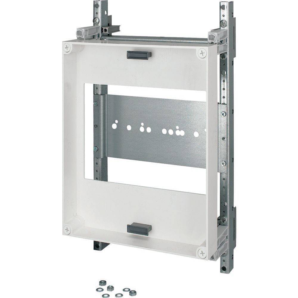 Elektrischer Schaltschrank mit Montagehalterungen und Schrauben, der zum Organisieren und Sichern von elektrischen Komponenten in Wänden verwendet wird.