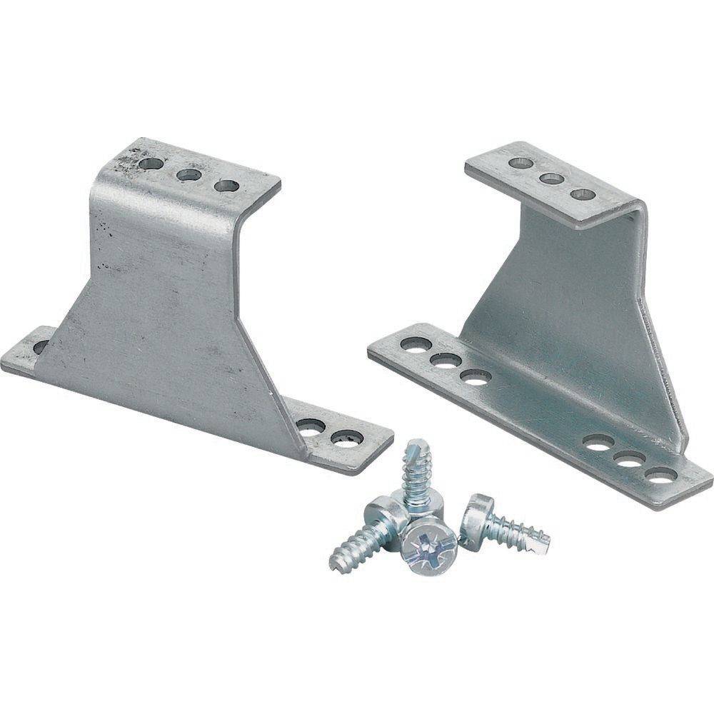 Zwei Metallhalterungen mit mehreren Löchern zur Befestigung, zusammen mit drei Schrauben.