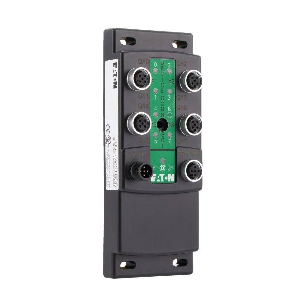 Ein schwarzer und grüner industrieller Anschlussblock mit mehreren Anschlüssen und beschrifteter Diagramm, verwendet zur Verwaltung elektrischer Verbindungen in Maschinen.