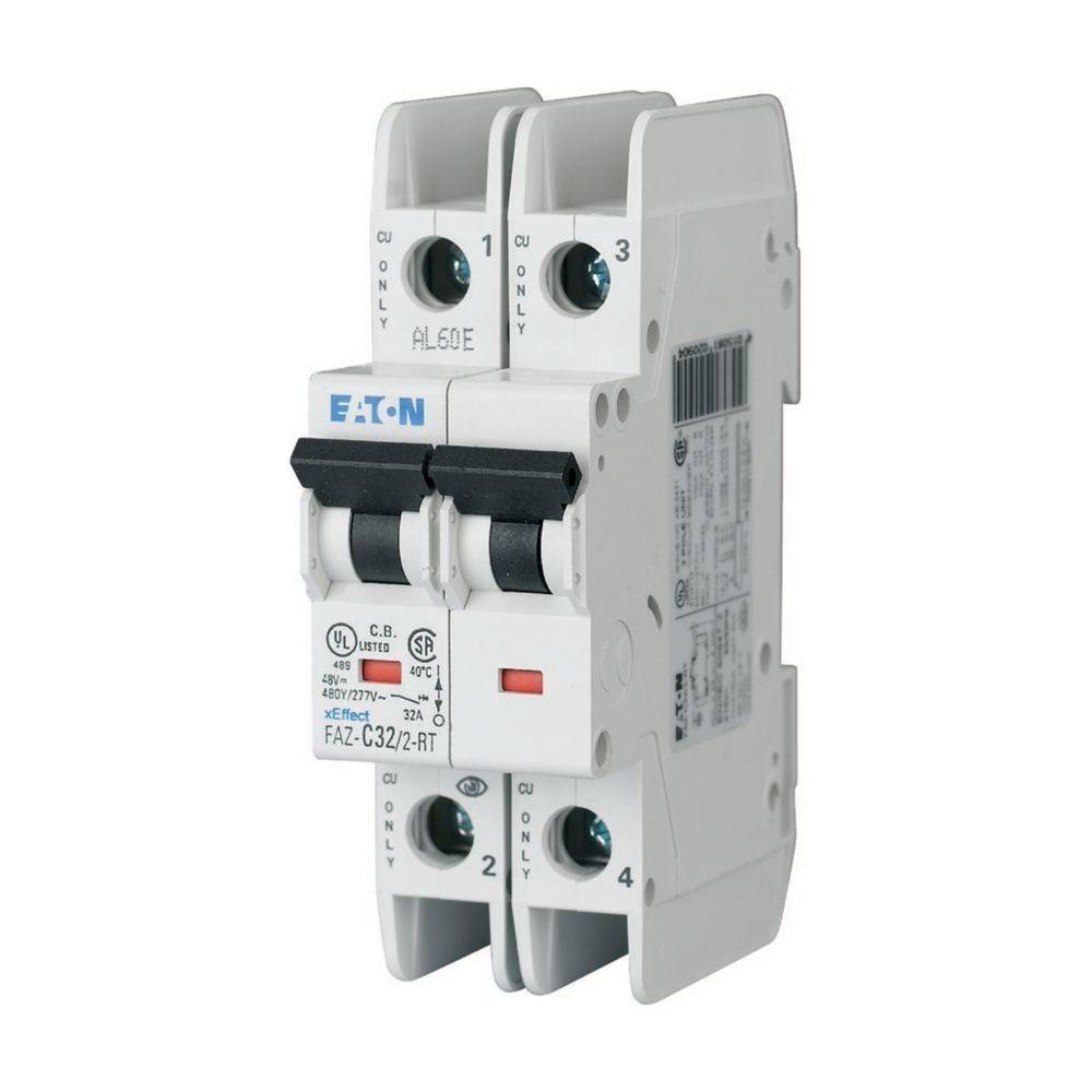 Zweipol-Leistungsschalter mit Eaton-Logo, gekennzeichnet mit 240V, 32A, mit Ein-Aus-Schalter. Verwendet in Elektroverteilern zum Schutz von elektrischen Stromkreisen.