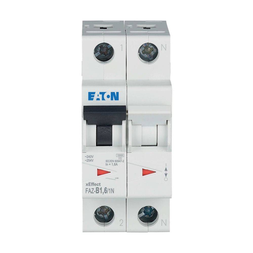 Ein Leistungsschalter mit der Bezeichnung 'Eaton xEffect FAZ-B1, 61N', der einen Schalter und einen Indikator für den elektrischen Verbindungsstatus zeigt.