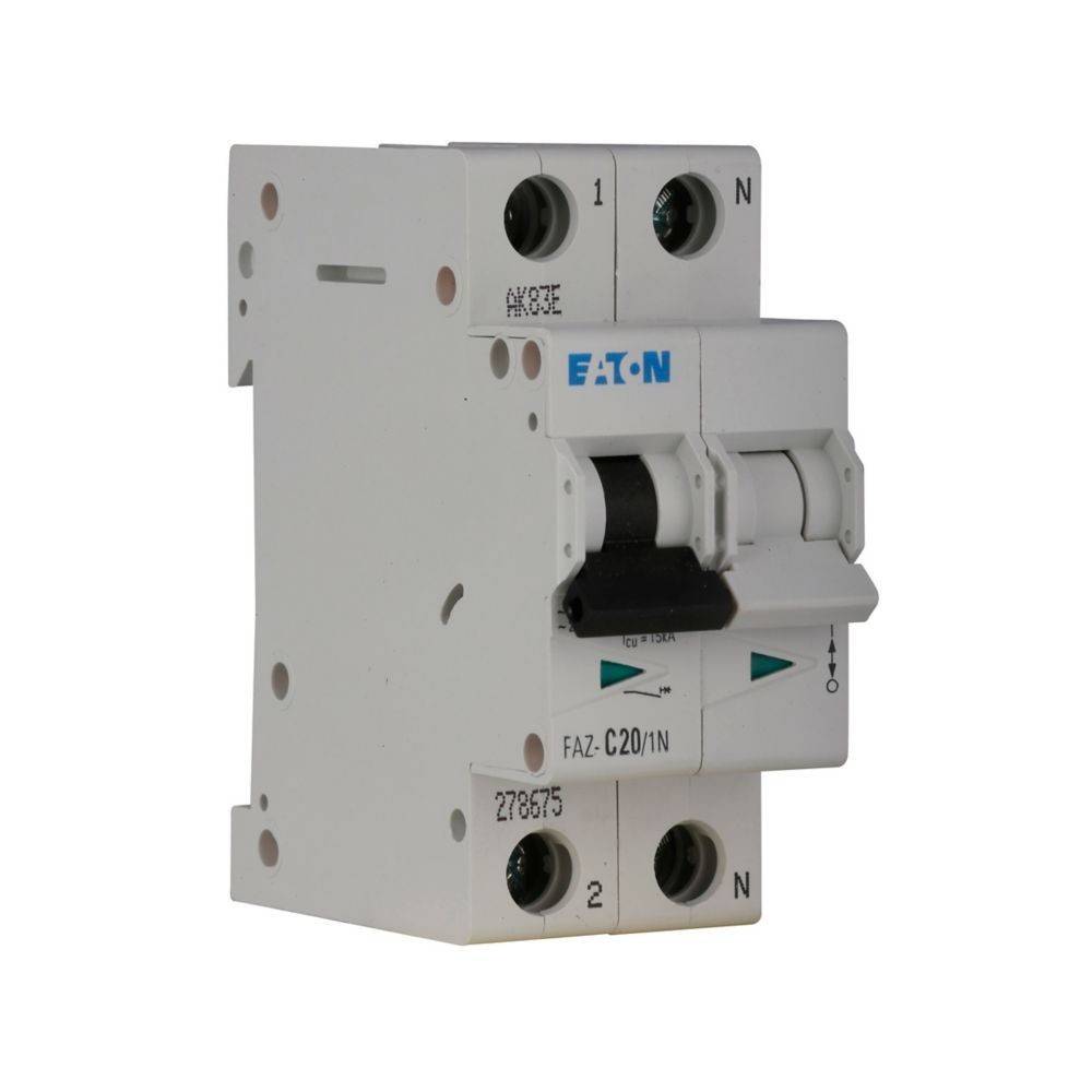 Ein weißer Eaton FAZ-C20/1N Leistungsschalter mit zwei Schaltern und beschrifteten Klemmen. Verwendet zum Schutz elektrischer Stromkreise.