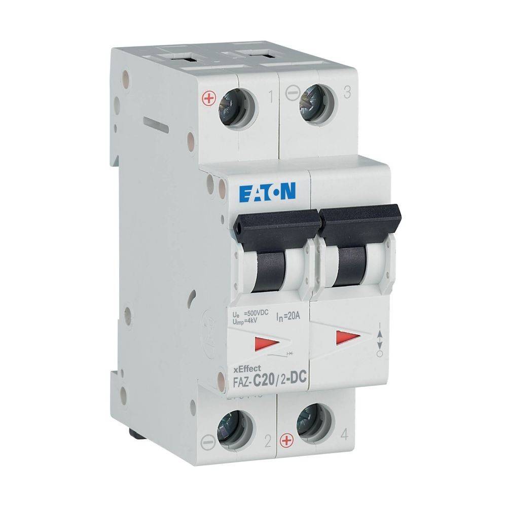Ein Zweipol-Leistungsschalter mit der Bezeichnung 'Eaton xEffect FAZ-C20/2-DC', der zur elektrischen Schutzschaltung dient und Eingabe- und Ausgangsklemmen aufweist.