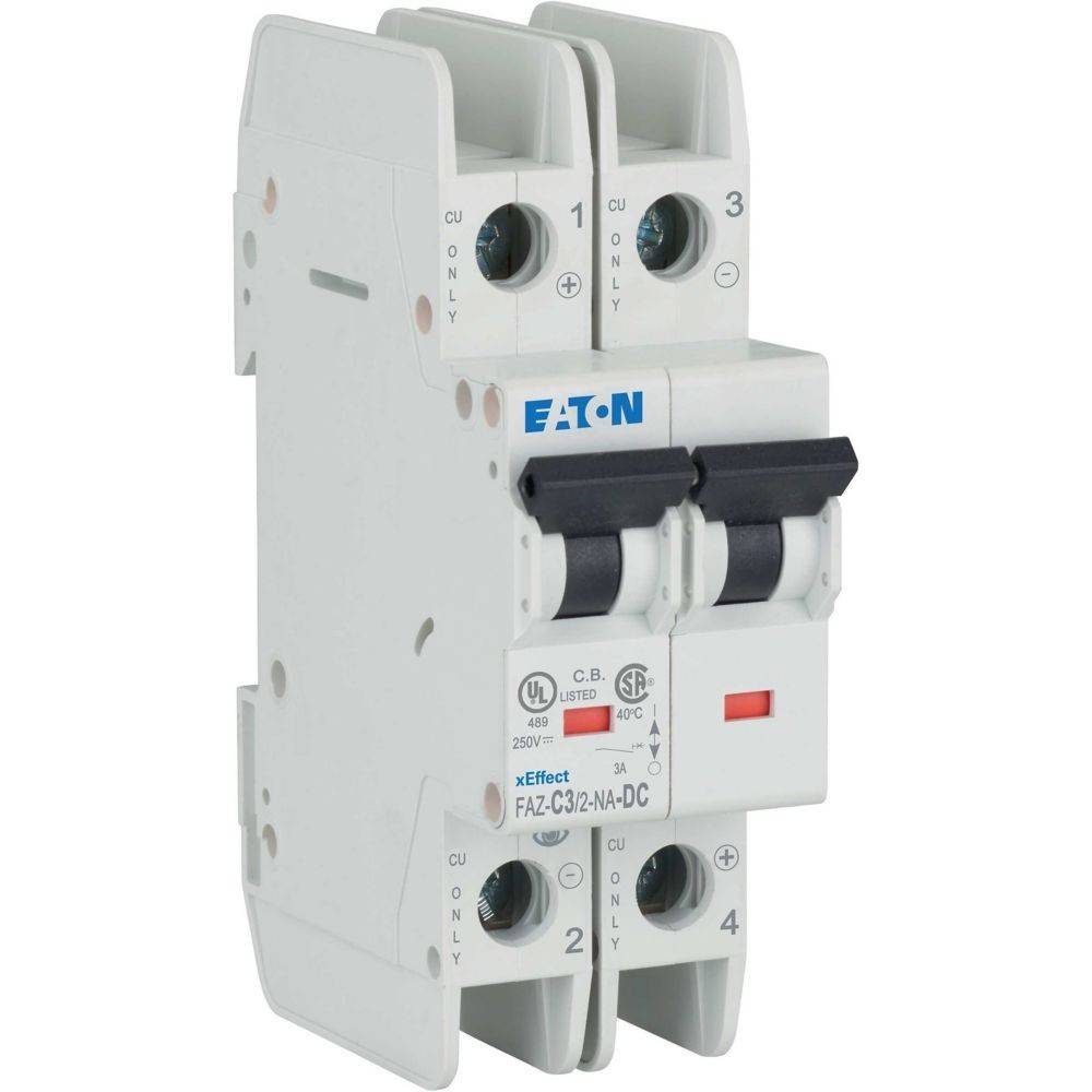 Ein weißer Eaton-Leistungsschalter mit Doppelschaltern, die mit '1', '2', '3' und '4' beschriftet sind. Er ist UL-gelistet für 250V-Anwendungen.