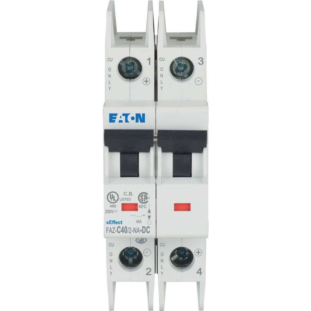 Das Bild zeigt einen zweipolar Eaton Leistungsschalter 'FAZ-C40/2-NA-DC', UL gelistet, mit Anschlüssen, die von 1 bis 4 gekennzeichnet sind, für den Einsatz mit 480Y/277V AC.