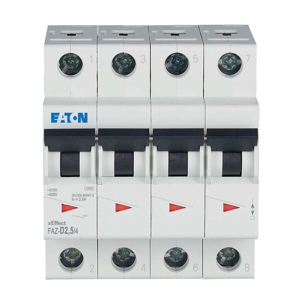 Eaton FAZ-D2 Reihen-Leistungsschalter mit vier Schaltern, von 1 bis 8 gekennzeichnet. Ausgelegt für 400V AC. Schwarze Schalthebel zeigen die Ein- und Ausschaltzustände an.