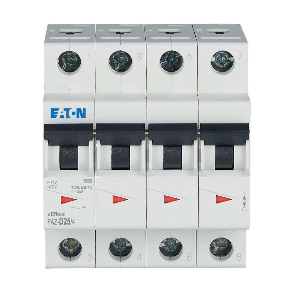 Frontansicht eines vierpoligen Leistungsschalters des Herstellers Eaton xEffect, Modell FAZ-D25/4, ausgelegt für 25A und 400V, mit Kippschaltern.