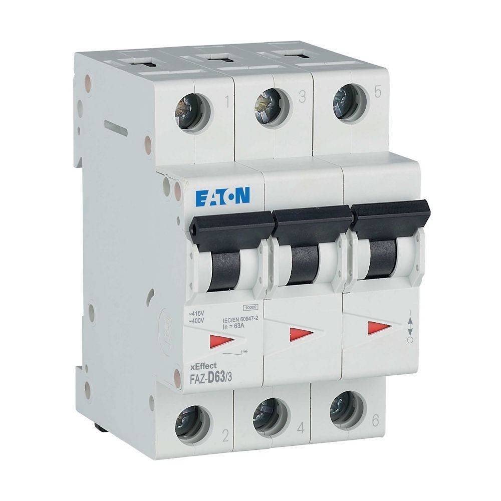 Dreipol-Leistungsschalter Eaton xEffect FAZ-D63 mit Schaltern für 16A, 25kA Kapazität, verwendet für elektrische Sicherheit.