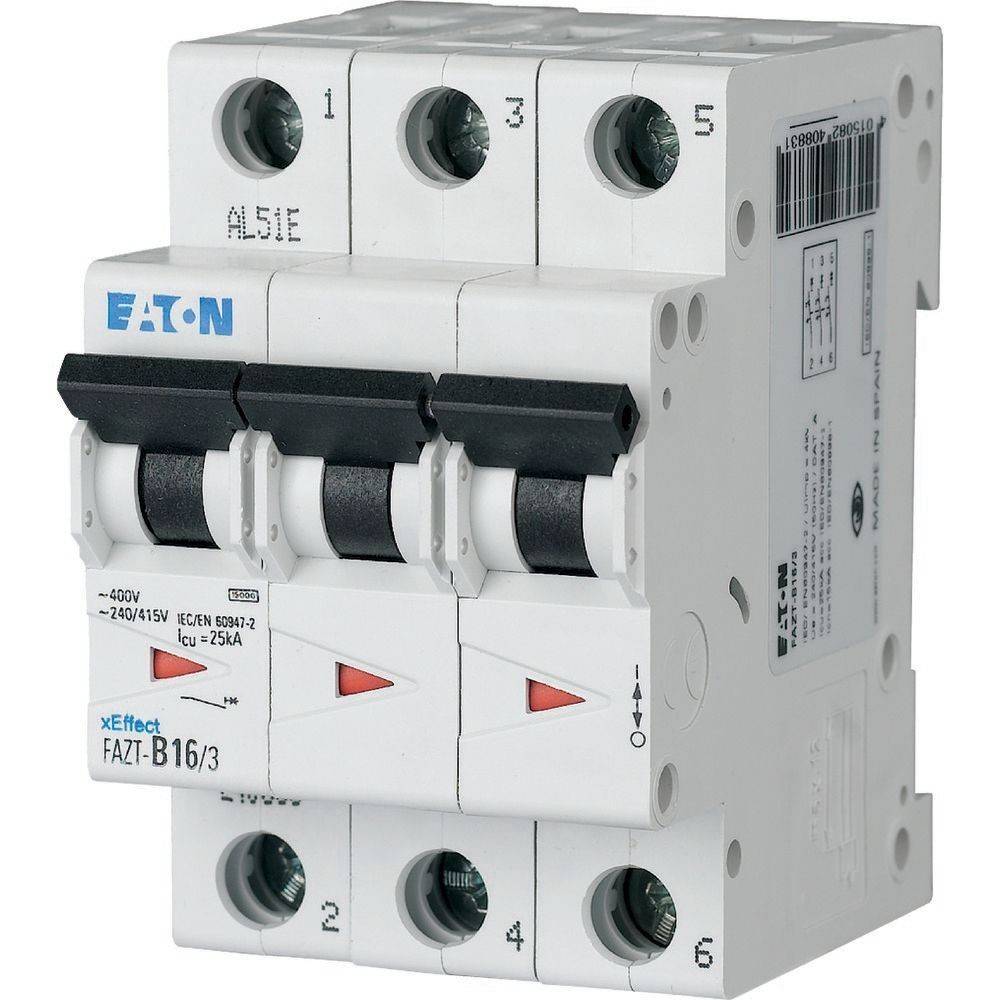 Ein dreipöliger Leistungsschalter mit der Markenbezeichnung 'Eaton', gekennzeichnet als 'FAZ-B16/3.' Er ist für 400V-Systeme mit einer Nennstromstärke von 16A ausgelegt.