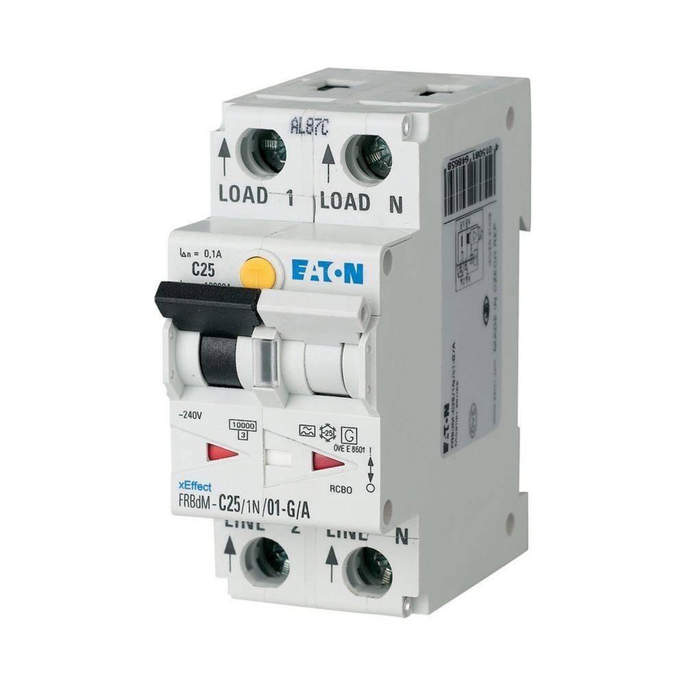 Ein Leistungsschalter mit der Bezeichnung 'Eaton C25', der zwei Schalter und Anschlusspunkte für Phasen- und Neutralleiter zeigt, der zur elektrischen Sicherheit verwendet wird.