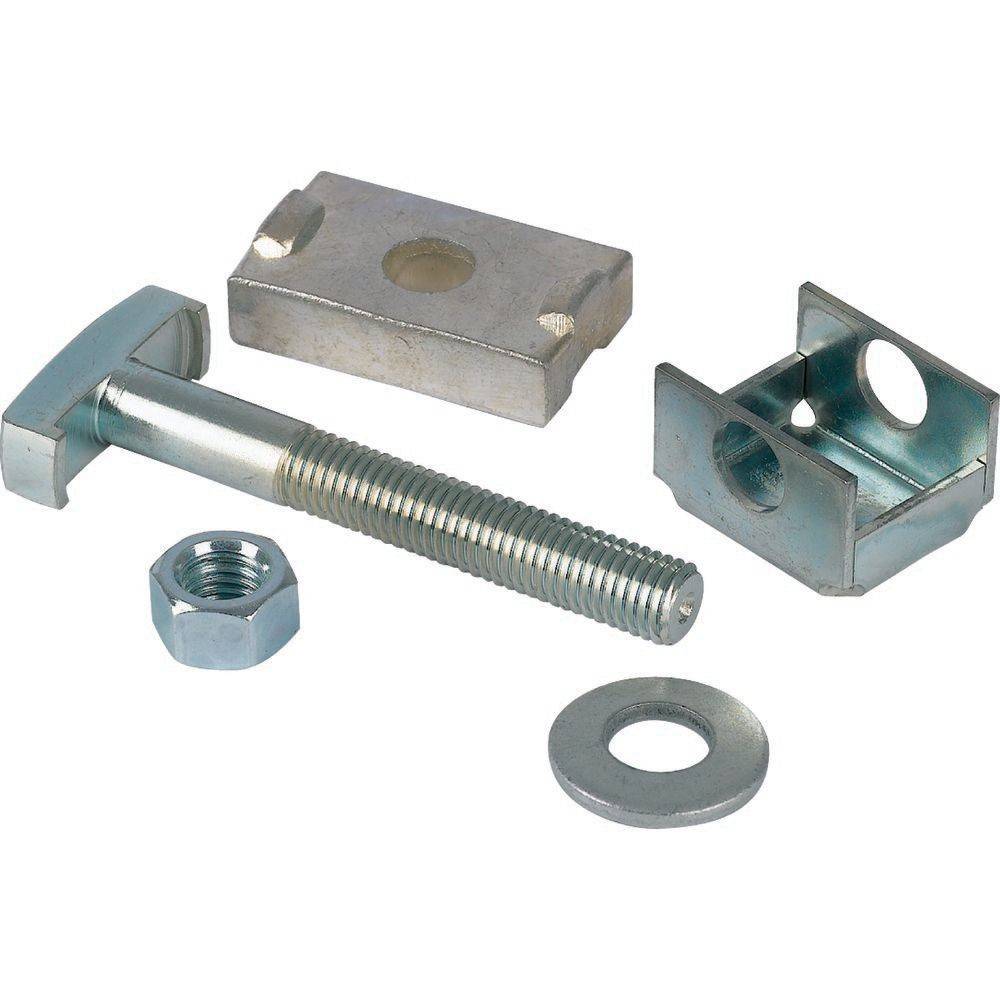 Metallbausatz mit einer Schraube, Mutter, Unterlegscheibe und zwei Haltewinkelteilen, konzipiert für strukturelle Unterstützung oder Maschinenbefestigung.