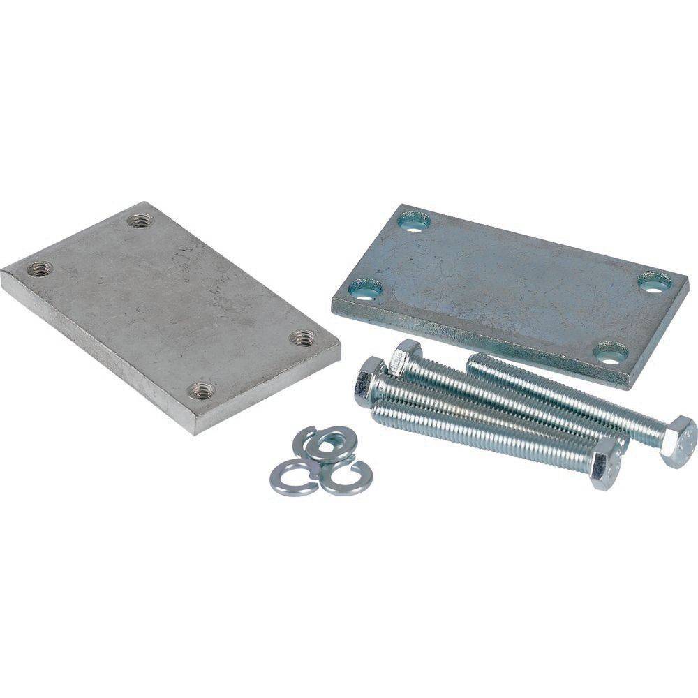 Metall-Befestigungsplattensatz mit zwei rechteckigen Platten, vier Schrauben und vier Unterlegscheiben, verwendet zum Befestigen von Komponenten bei der Hardware-Montage.