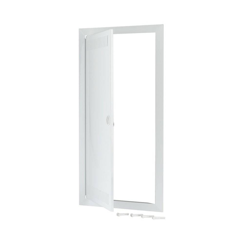 Ein weißes belüftetes Zugangspanel mit einer offenen Tür, die Befestigungsschrauben darunter freilegt. Es ist für die Montage an Wand oder Decke konzipiert.