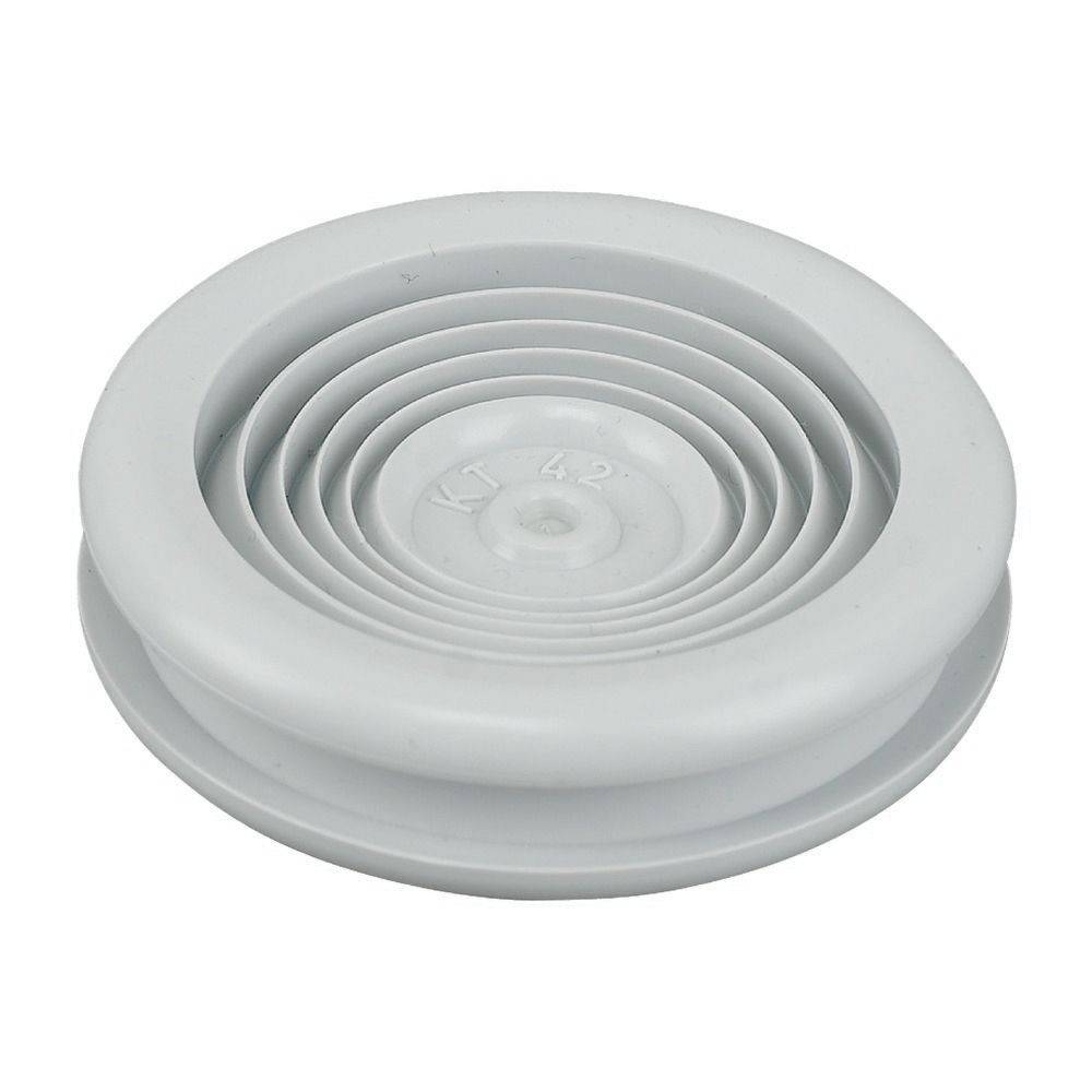 Ein graues, rundes Plastikobject mit konzentrischen, kreisförmigen Rillen, das einer Lüftungsabdeckung oder einem Dichtungsring ähnelt, aus einer Draufsichtsperspektive dargestellt.