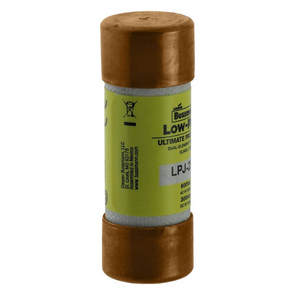 Eine zylindrische Sicherung mit einem grünen Etikett und braunen Enden. Das Etikett zeigt 'Bussmann', 'Low-Peak', 'Ultimate Protection', 'LPJ-30SP'.