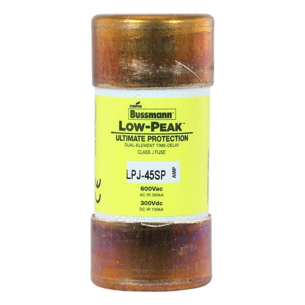 Eine zylindrische Bussmann LPJ-45SP Sicherung mit der Aufschrift 'LOW-PEAK ULTIMATE PROTECTION', ausgelegt für 600 V Wechselspannung, 45 Ampere, mit kupferfarbenen Endkappen.