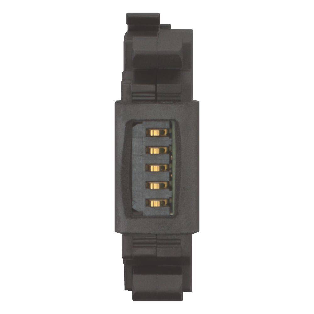 Ein schwarzer elektronischer Stecker mit fünf sichtbaren goldenen Kontakten, die vertikal angeordnet sind und wahrscheinlich zum Laden oder Datentransfer in einem Gerät verwendet werden.